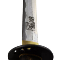 DerShogun Holzschwert Katana mit eingeschnitztem Muster auf der Schwertscheide 